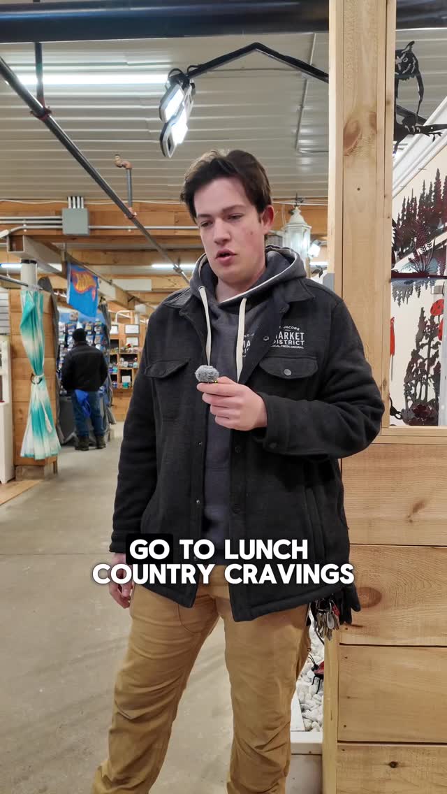When it comes to what to eat at the St. Jacobs Farmers’ Market, the vendors and staff have done the “research” for you.

Come hungry, follow the local favourites, and do not be surprised if you leave with a new go to (and a few extra items you didn't plan on)!

Open year-round:
🕗 Thursday: 8:00am–3:00pm
🕖 Saturday: 7:00am–3:30pm